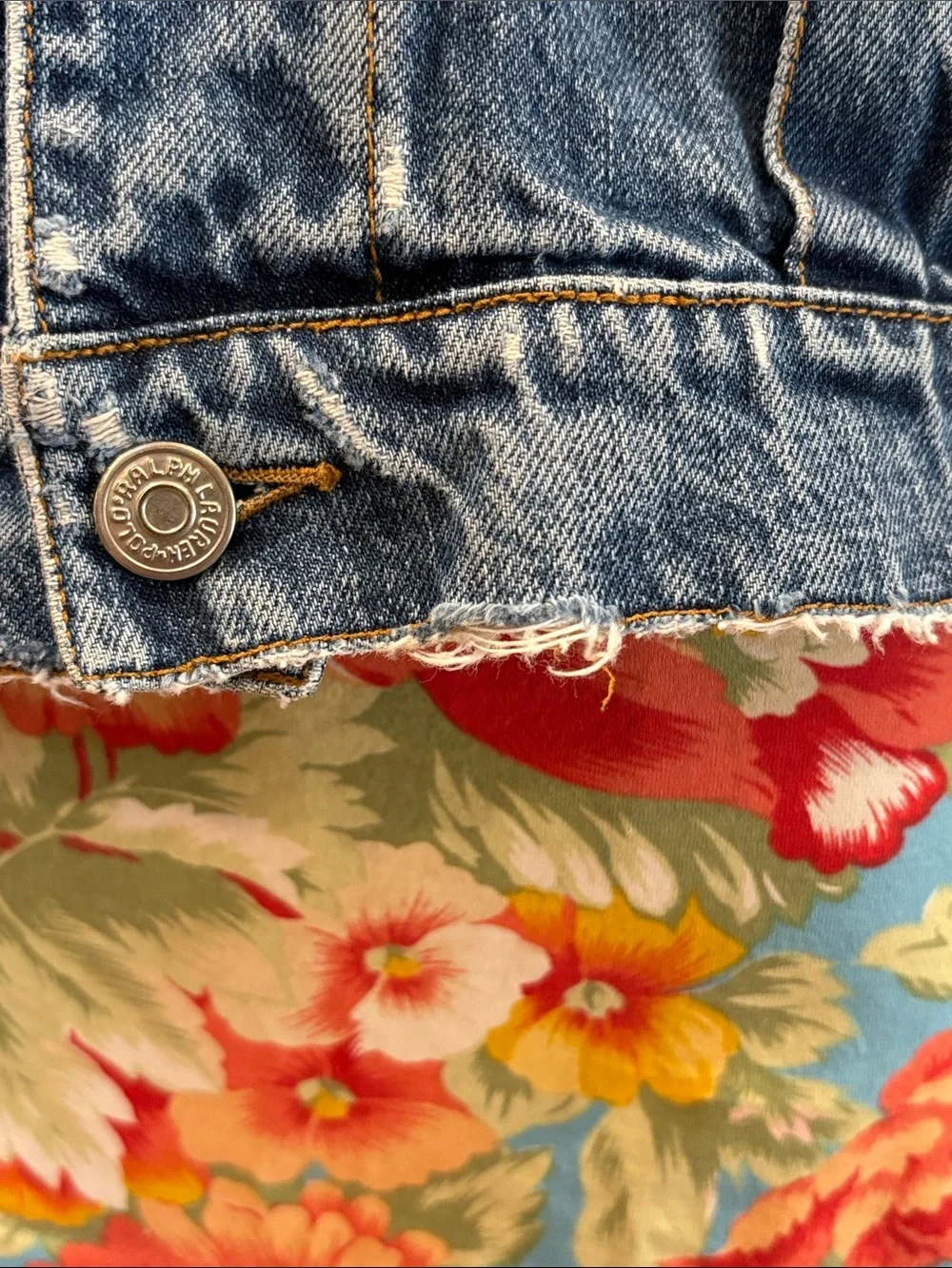 Vintage Ralph Lauren Country 90s Distressed Denim Boxy Cropped Jean Jacket sz M - Picture 9 of 14